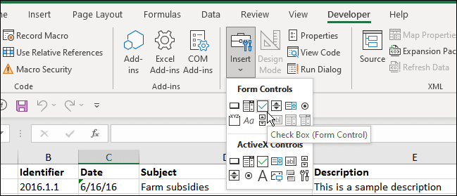 įterpti žymės langelį kūrėjas Excel