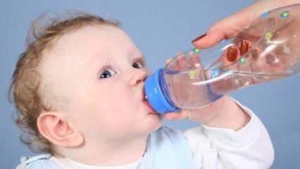 Ar kūdikiams reikia duoti vandens?