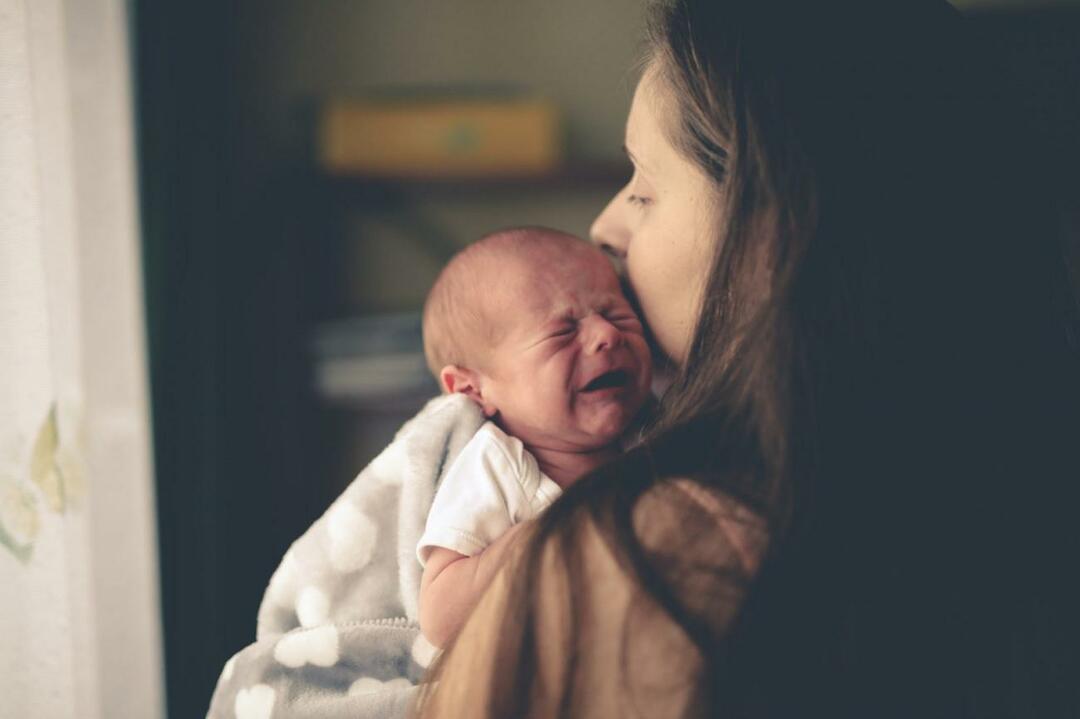 verkiantis kūdikis
