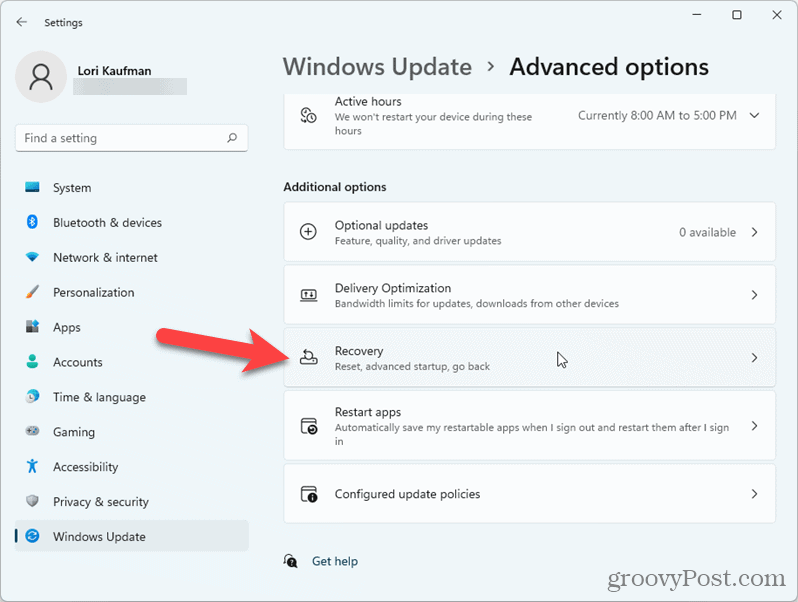 „Windows 11“ nustatymuose spustelėkite atkūrimas