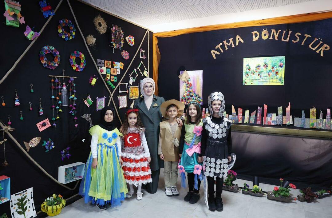 Emine Erdoğan lankėsi Ostimo pradinėje mokykloje Ankaroje