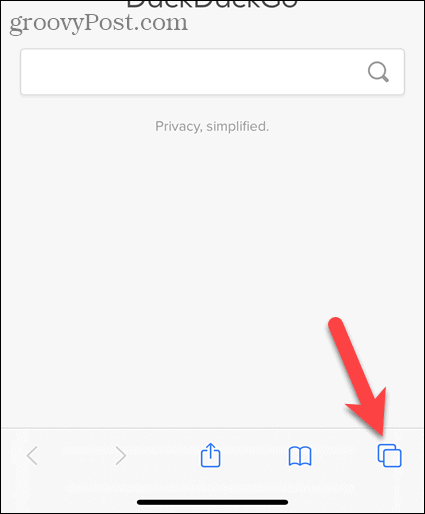 „IOS“ naršyklėje „Safari“ palieskite skirtuko mygtuką