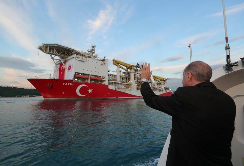 „Conqueror“ laivas, atradęs gamtinių dujų atsargas Juodojoje jūroje 