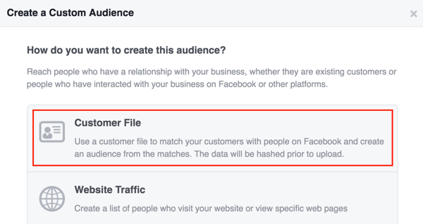 Sukurkite „Facebook“ pasirinktinę auditoriją naudodami klientų sąrašą.