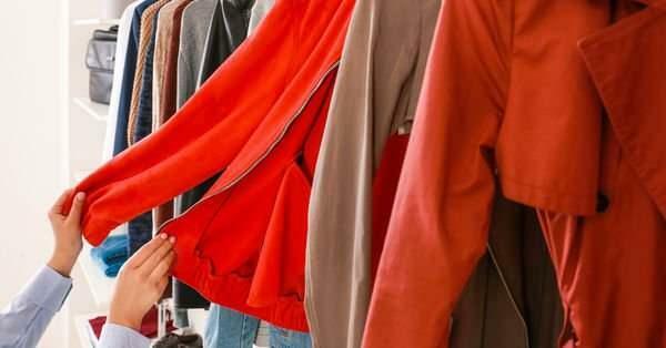 Ar liga gali būti perduodama nuo parduotuvėje pasimatuotų drabužių?