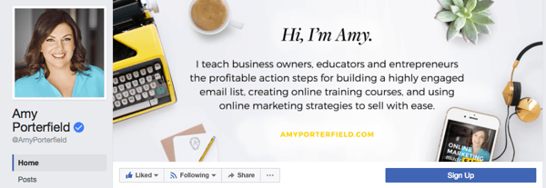 Amy Porterfield turi verslo puslapį, kuriame pateikiama profesionali profilio nuotrauka ir viršelis, kuriame pabrėžiami jos verslo siūlomi produktai ir paslaugos.