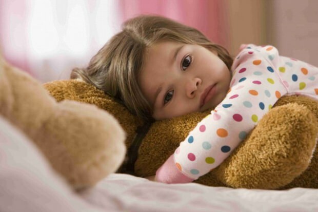 Ką reikėtų daryti vaikui, kuris nenori miegoti?