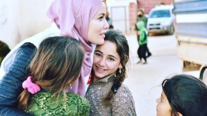 Gamze Özçelik Arakano pabėgėlių stovyklose!