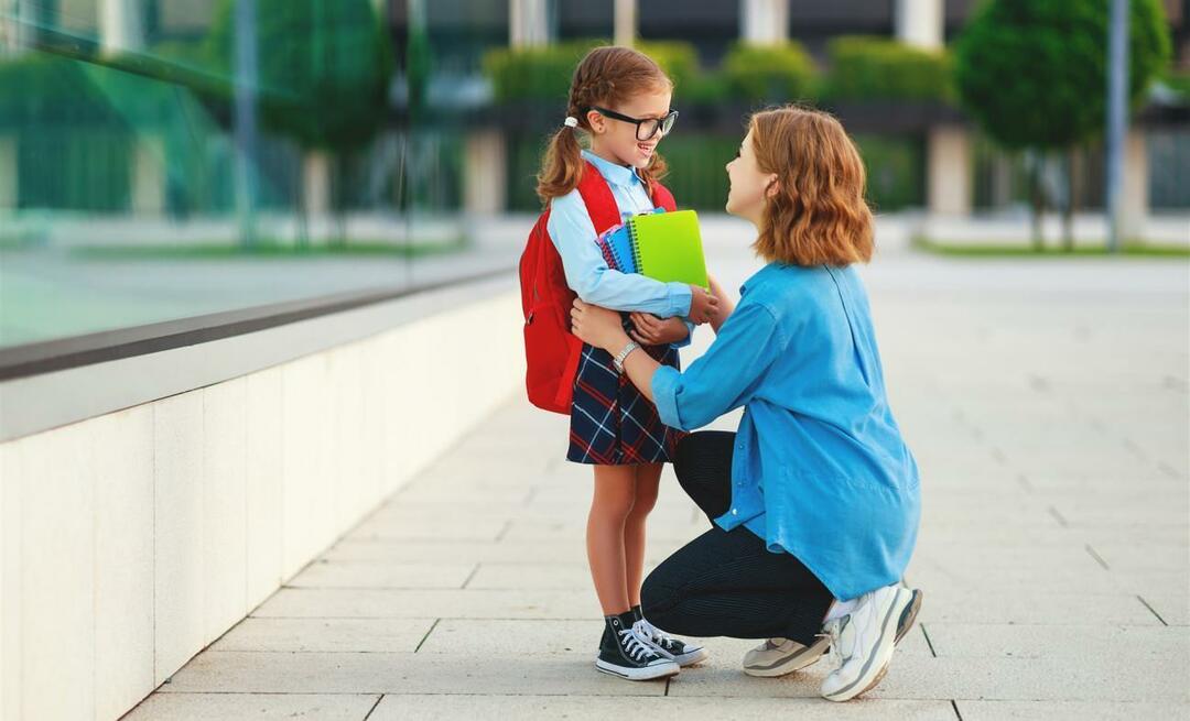 Kaip reikėtų elgtis su vaikais pirmą dieną mokykloje?