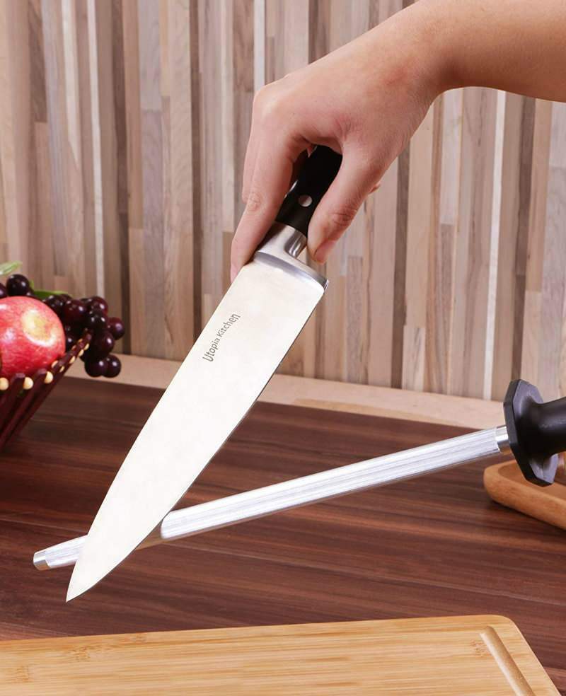 Kaip aštrinamas peilis? Lengvi peilių galandimo būdai namuose