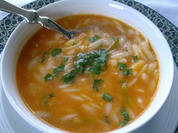 Miežių makaronų sriuba