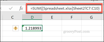 „Excel SUM“ formulė, naudojant langelių diapazoną nuo kito „Excel“ failo