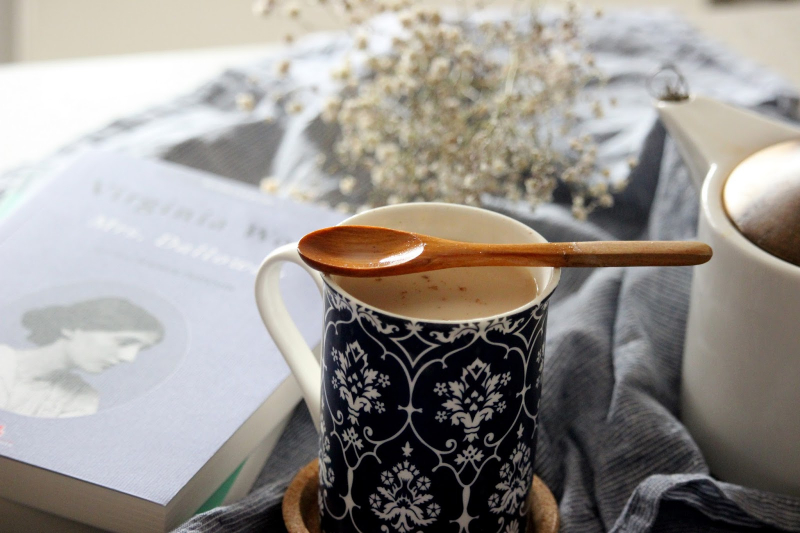 Kas yra „Chai Tea Latte“ ir kaip jis gaminamas? Kas yra „Chai Tea Latte“?