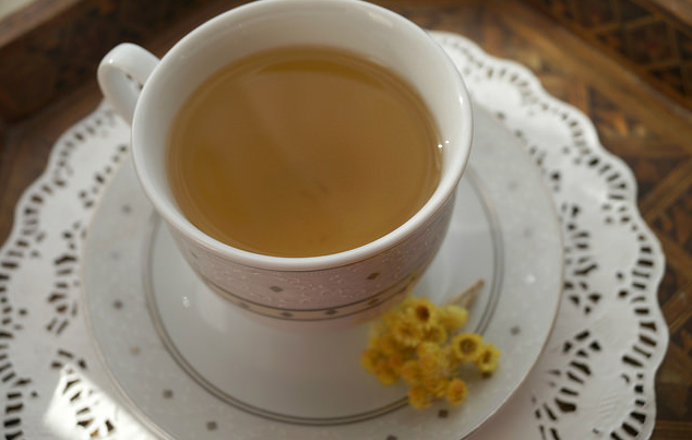 Štai stebuklingos arbatos receptas, kuris degina riebalus
