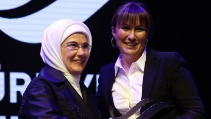 Pirmoji ponia Erdoğan: Moterų dvasia yra energija