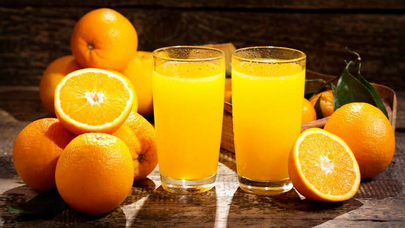 Apelsinų sulčių gėrimo pusryčiams žala