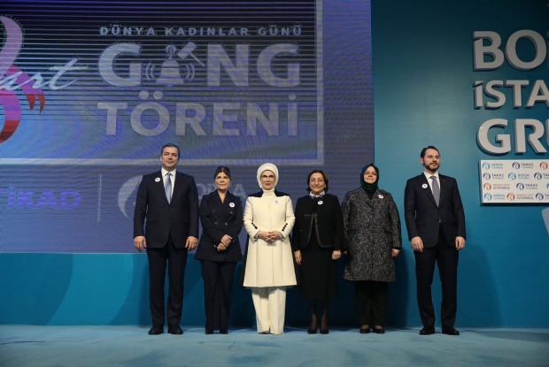 Pirmoji ledi Erdoğan pasidalino „Tarptautine moters diena“
