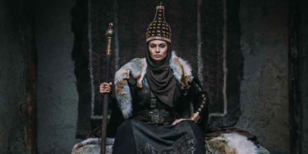 pirmoji Turkijos moteris monarchė