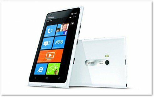 Įsigykite AT&T „Nokia Lumia 900 4G“ pigiai