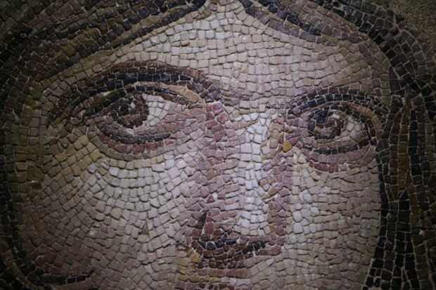 „Gaziantep“ - čigonų mergaitės mozaika