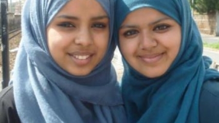  Jie nesinuomojo studentui namo dėl hidžabų.
