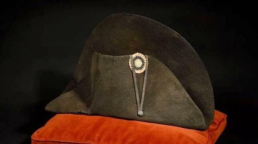 napoleono skrybėlę