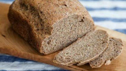 Ar pleiskanos silpnina duoną? Kiek kalorijų pilno grūdo duonoje?