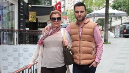 Nuotrauka senų metų su savo motina iš Alişan!