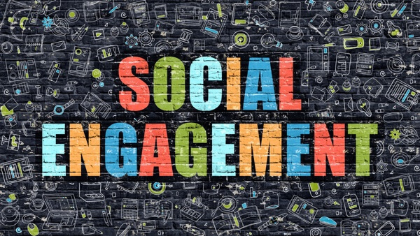 Sukurti klestinčią bendruomenę savo socialinės žiniasklaidos kanaluose siekiama skatinti įsitraukimą.