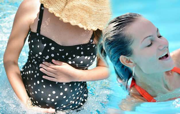 Plaukimo nauda nėštumo metu! Ar įmanoma į baseiną patekti nėštumo metu?