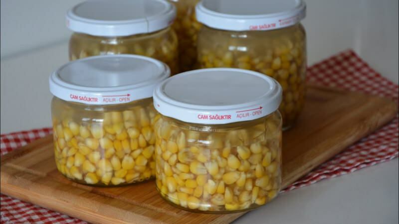 Kaip namuose virti virtus kukurūzus? Paprasčiausias konservuotų kukurūzų receptas