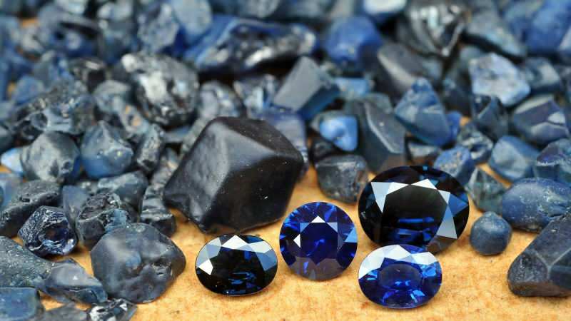 Kokie yra safyro akmens privalumai