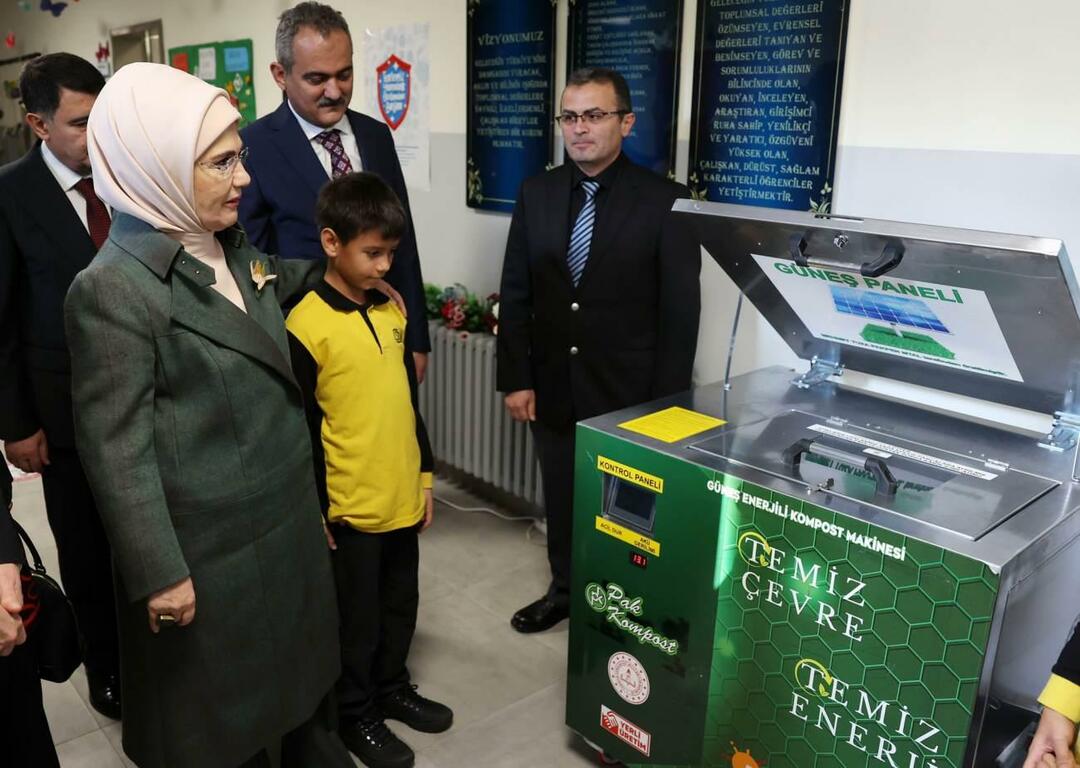 Emine Erdoğan patikrino Ostimo pradinės mokyklos „zero waste“ praktiką