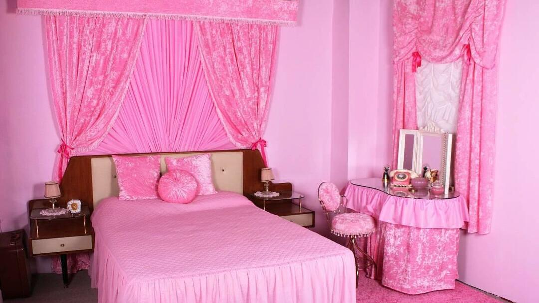 rožinis kambarys