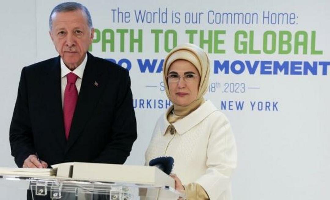Prezidento R. T. Erdoğano, kuris pirmasis pasirašė „Nulio atliekų geros valios deklaraciją“, gestas savo žmonai Emine Erdogan!