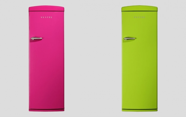 spalvingi šaldytuvų modeliai