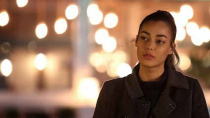 Garsi aktorė Dilan Çiçek Deniz paskelbė, kad bus paskiepyta