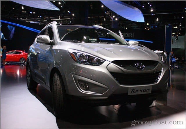 Naudojama „Vandenilis 2015“ debiutavo „Hyundai Tucson“ kuro elementai