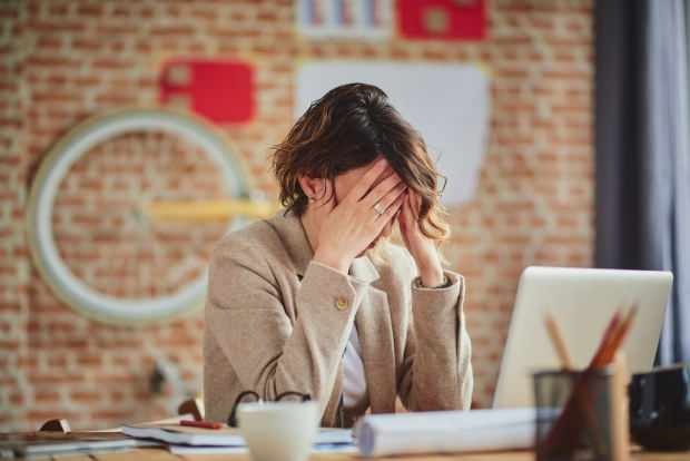 per didelis stresas sukelia nuolatinį nuovargį darbo aplinkoje