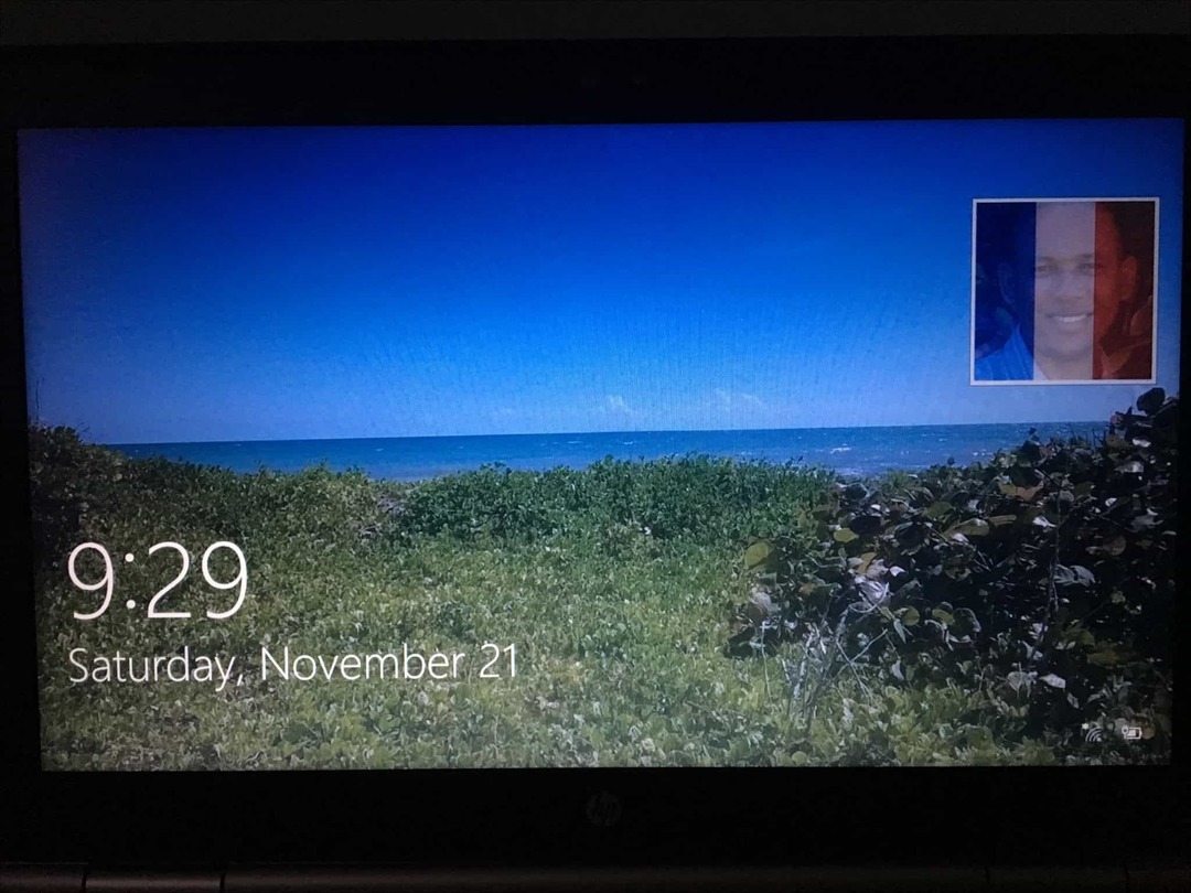 Neleiskite „Windows 10 Universal App“ perimti užrakto ekrano