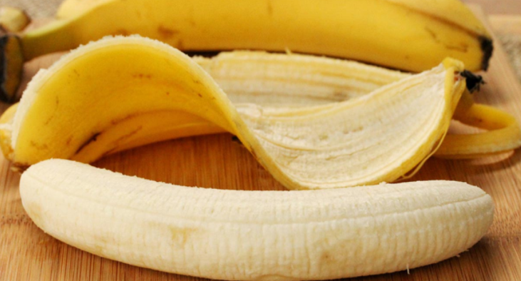 Dar kartą pagalvok, prieš išmesdamas! Bananų žievelės nauda