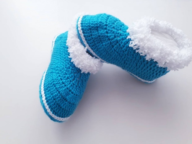 paruoštų padų kūdikių batų modeliai