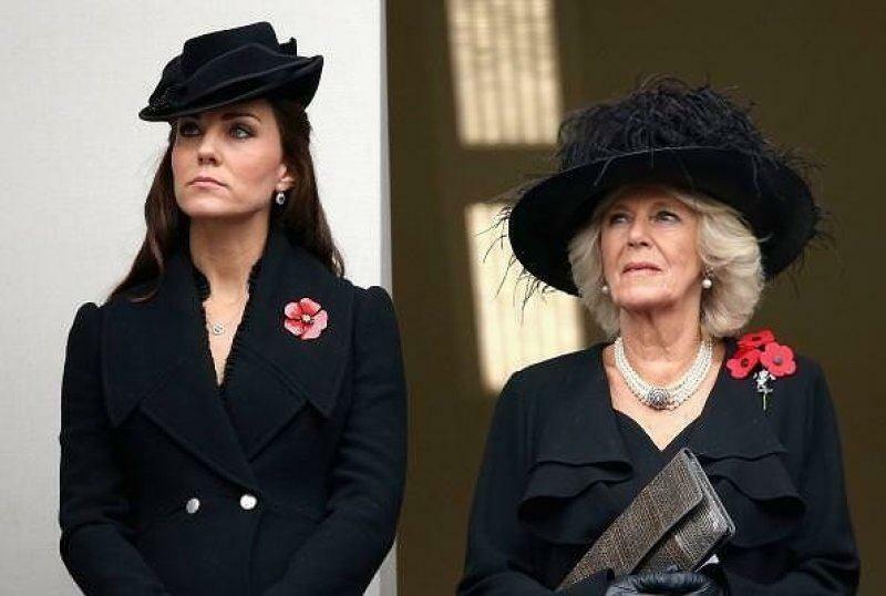 Kate Middleton ir Camilla 