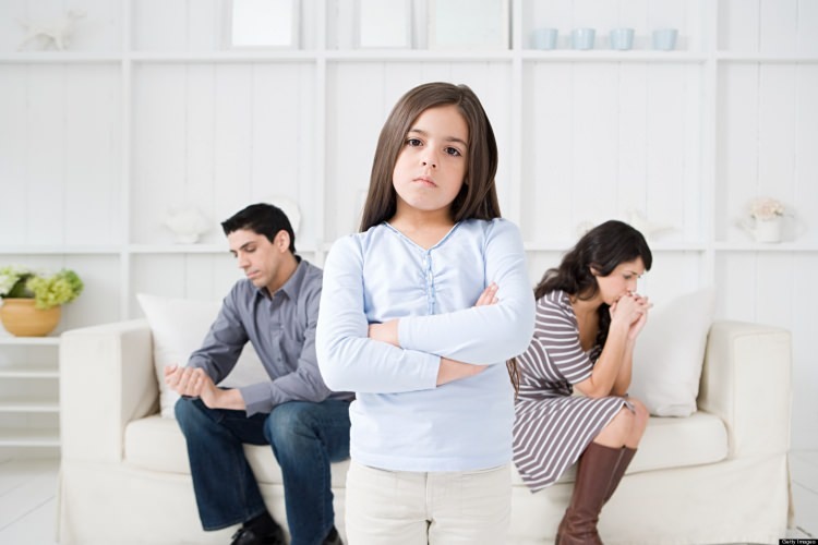 Kaip turėtų būti elgiamasi su vaikais skyrybų metu?