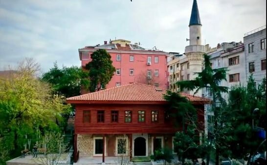 Kur ir kaip eiti Şehit Süleyman Pasha mečetė? Üsküdar Şehit Süleyman Pasha mečetės istorija