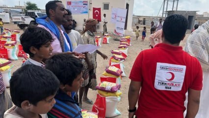 Maisto pagalba Jemeno imigrantams iš Turkijos Raudonojo Pusmėnulio