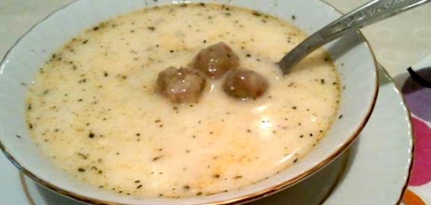 Skanios rūgščios kotleto sriubos receptas