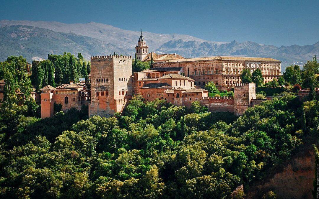Alhambros rūmai
