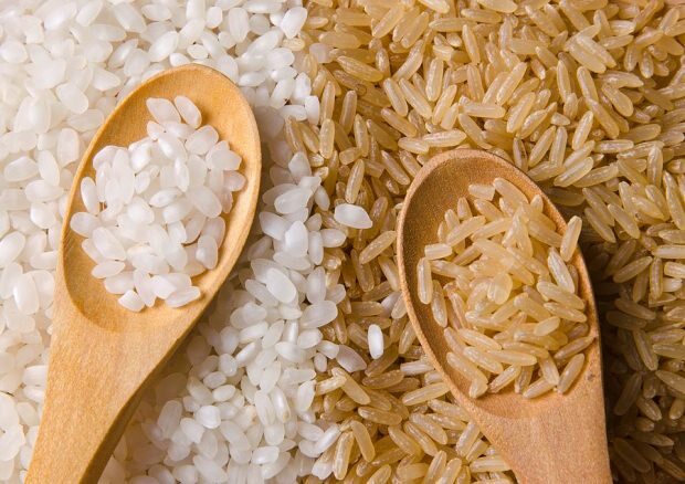 Rudieji ryžiai su baltaisiais ryžiais