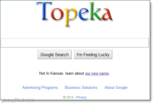 „google“ su naujuoju „Topeka“ logotipu jų pagrindiniame puslapyje